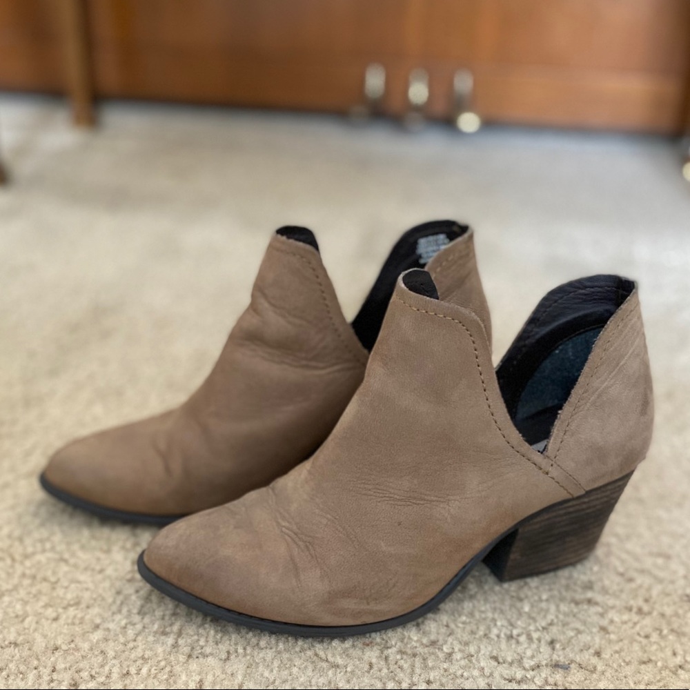Adelphie Steve Madden Bootie
